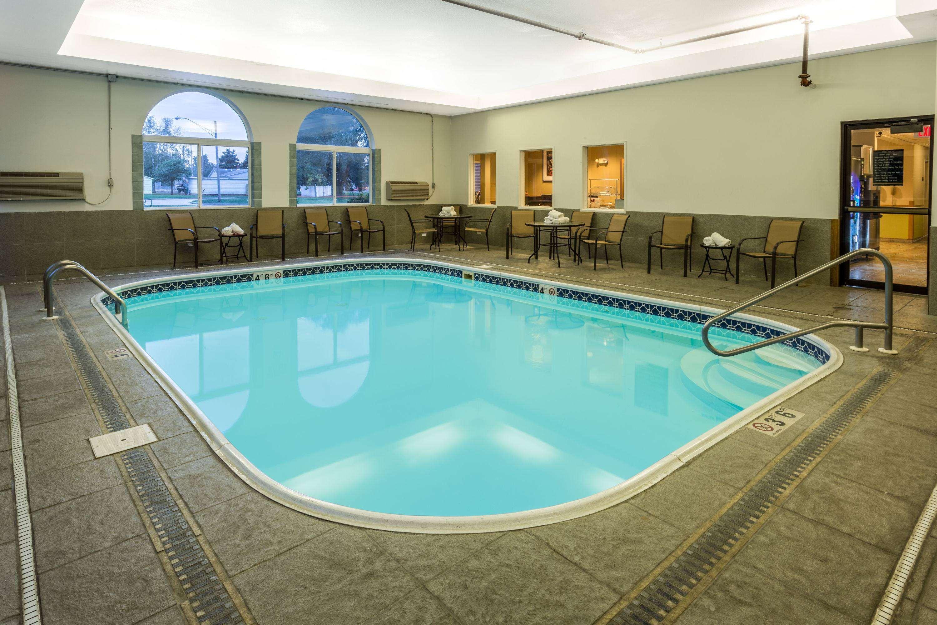 Americinn By Wyndham Streator Εξωτερικό φωτογραφία
